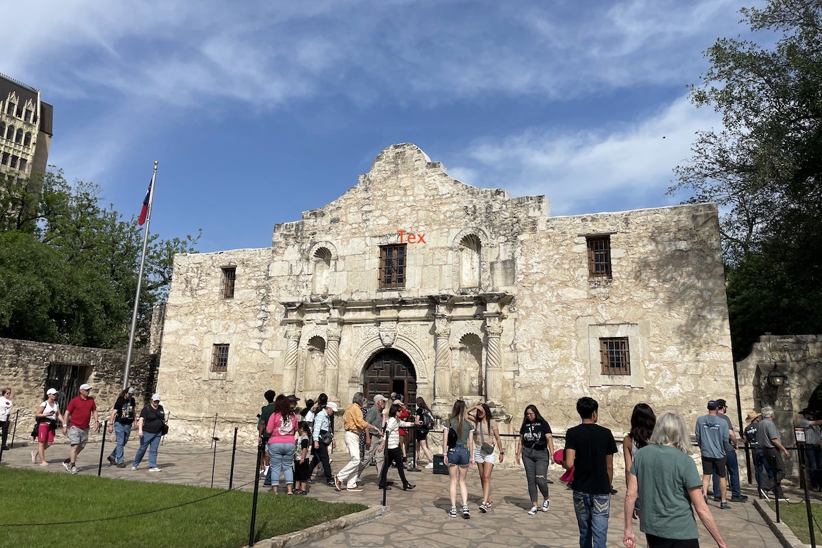 Discovering the Alamo: A Journey Through Texas History